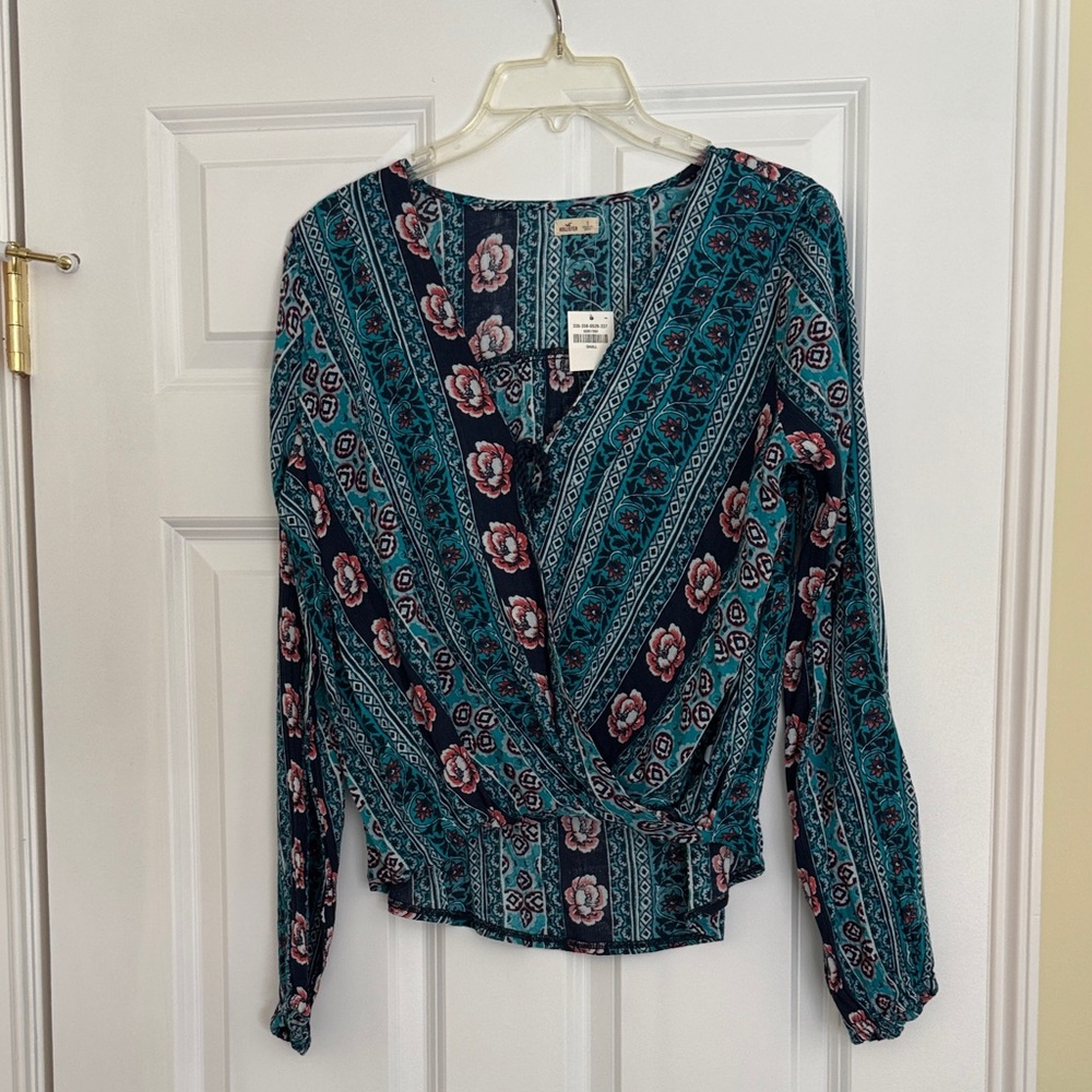 Hollister Teal and Floral Patterned Blouse